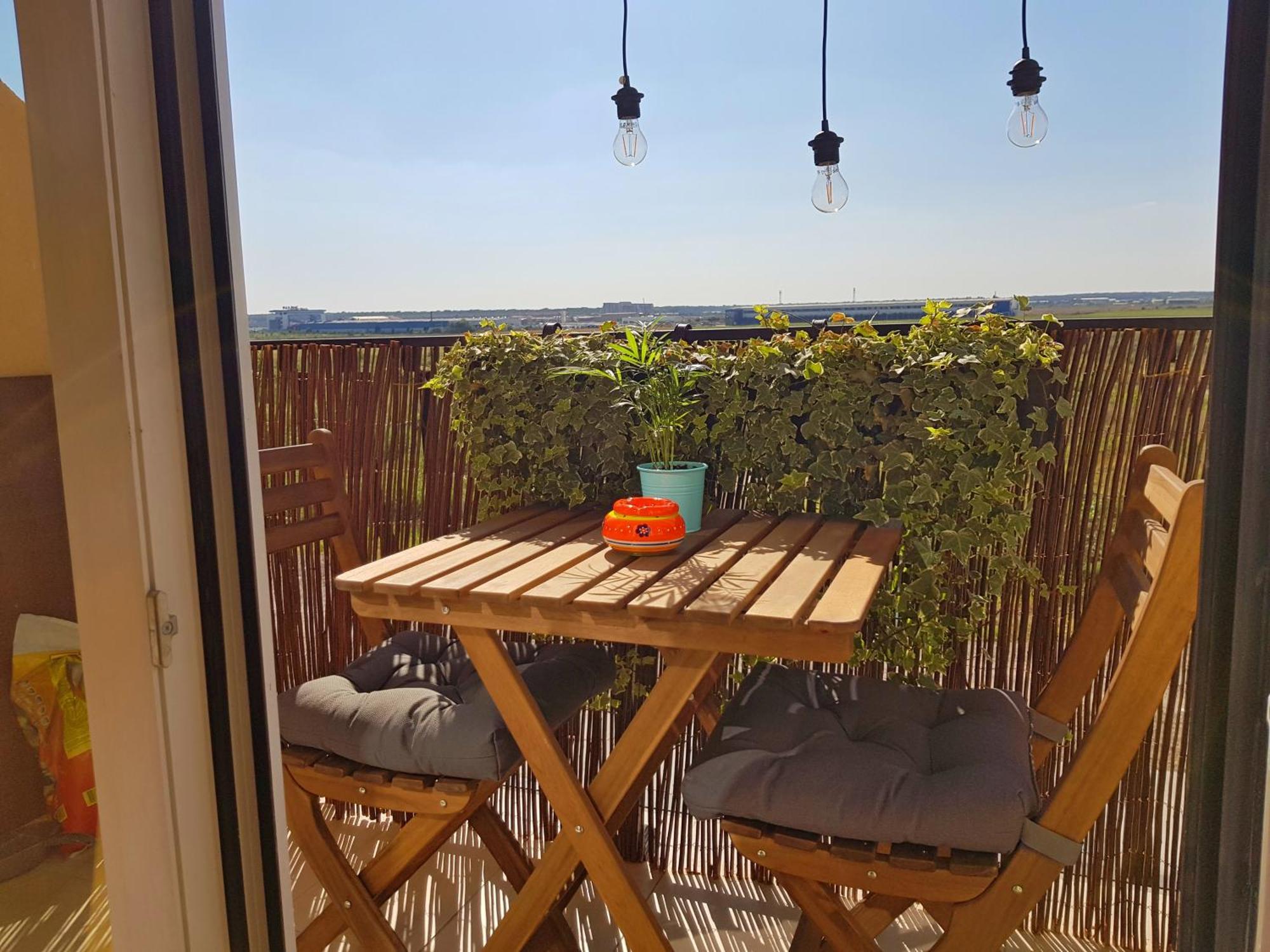 Luxury Apartment With Pool In North Bucharest Cretuleasca エクステリア 写真